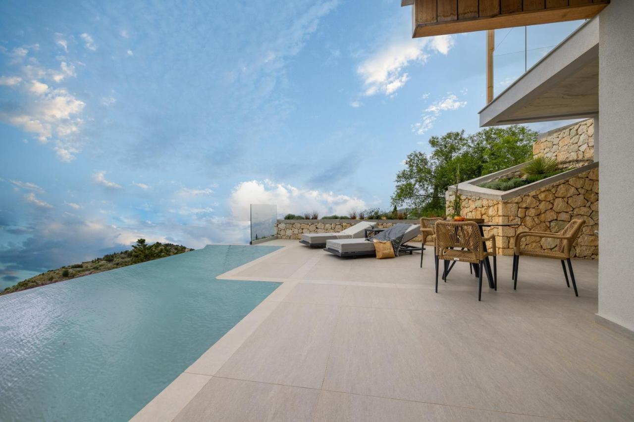 Anadeo Villas & Suites Exanthia Dış mekan fotoğraf